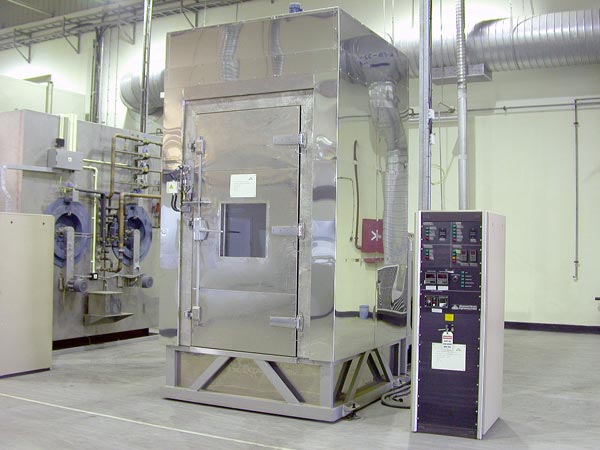 Humidity and salt-fog test chamber