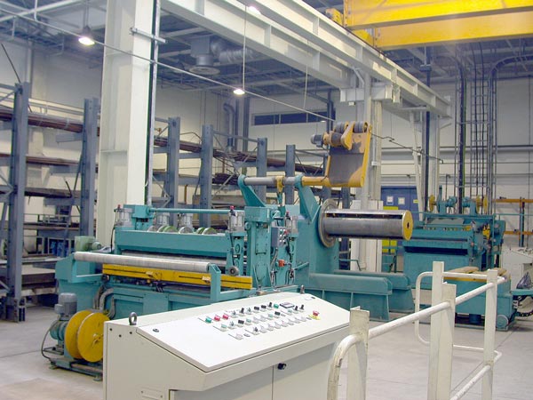 Cut-to-length line